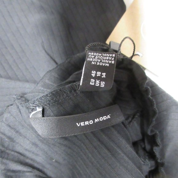 Vero Moda Curve Jeanette ribbed organic cotton blouse - Picture 6 of 12